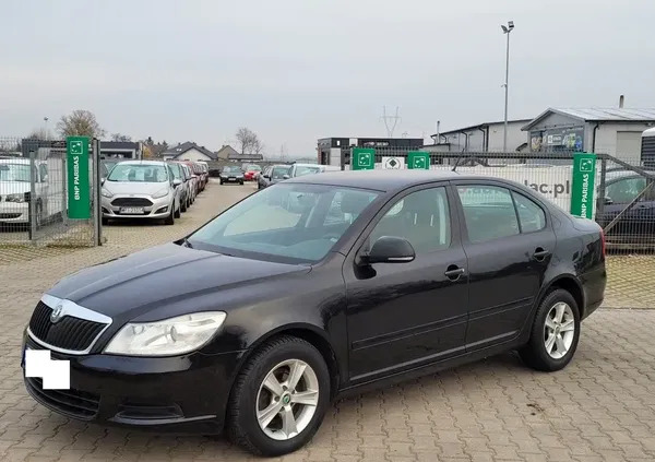 samochody osobowe Skoda Octavia cena 24990 przebieg: 179000, rok produkcji 2011 z Kutno